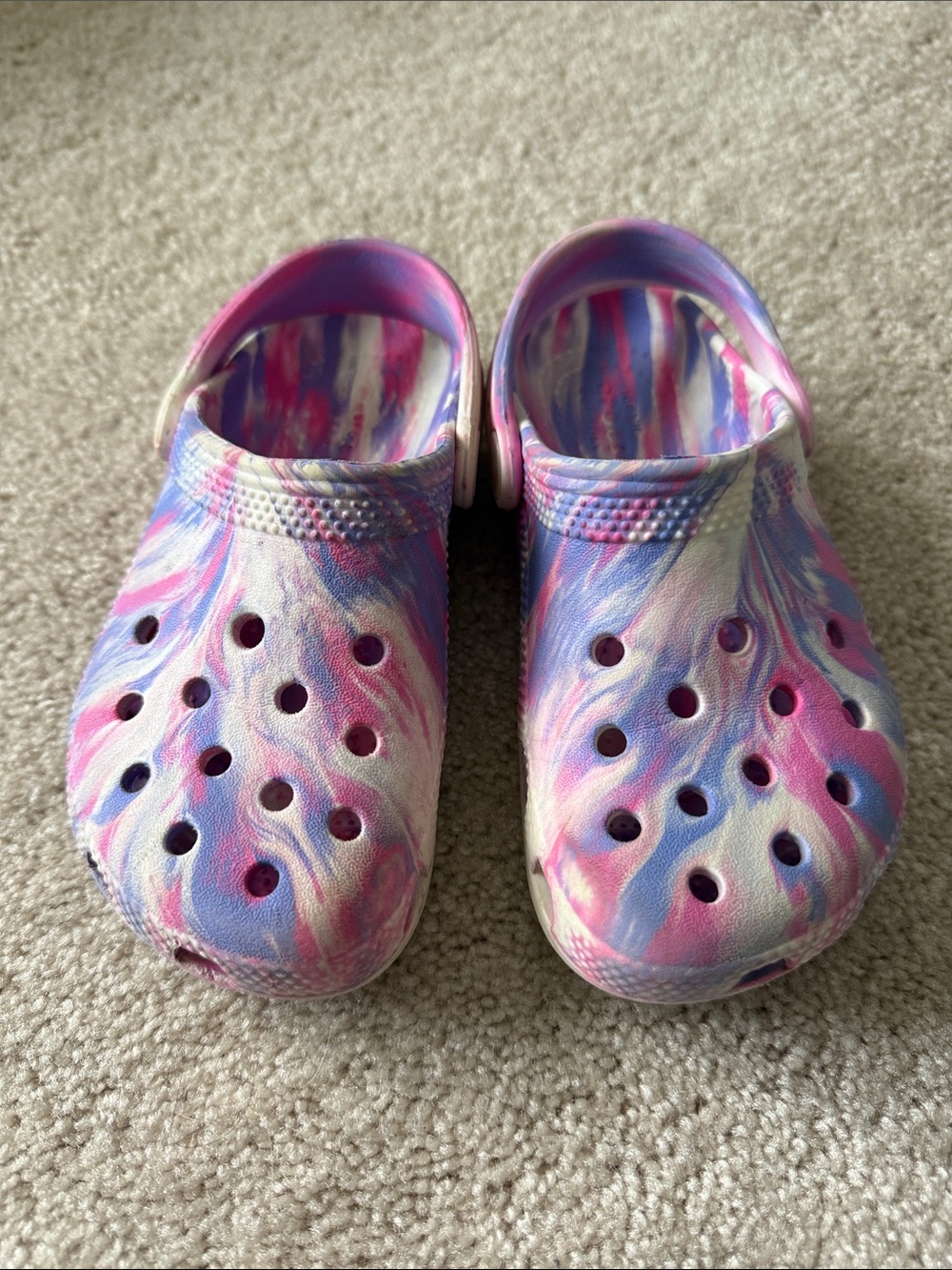 CROCS Kids Marble-Pattern Slip-On Clogs in Pink, Purple, White